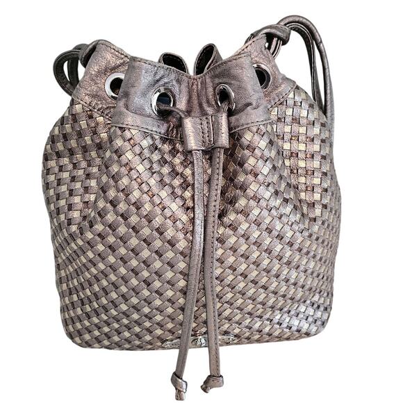 Elliott Lucca Silver Metallic Leather Woven Drawstring Bucket Purse - Picture 1 of 9